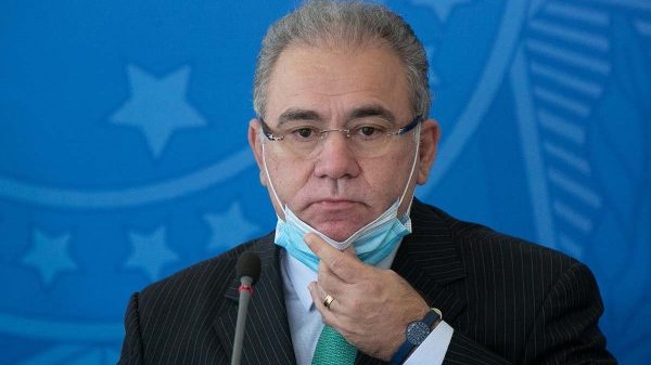 Ministro da Saúde revoga emergência sanitária da Covid-19