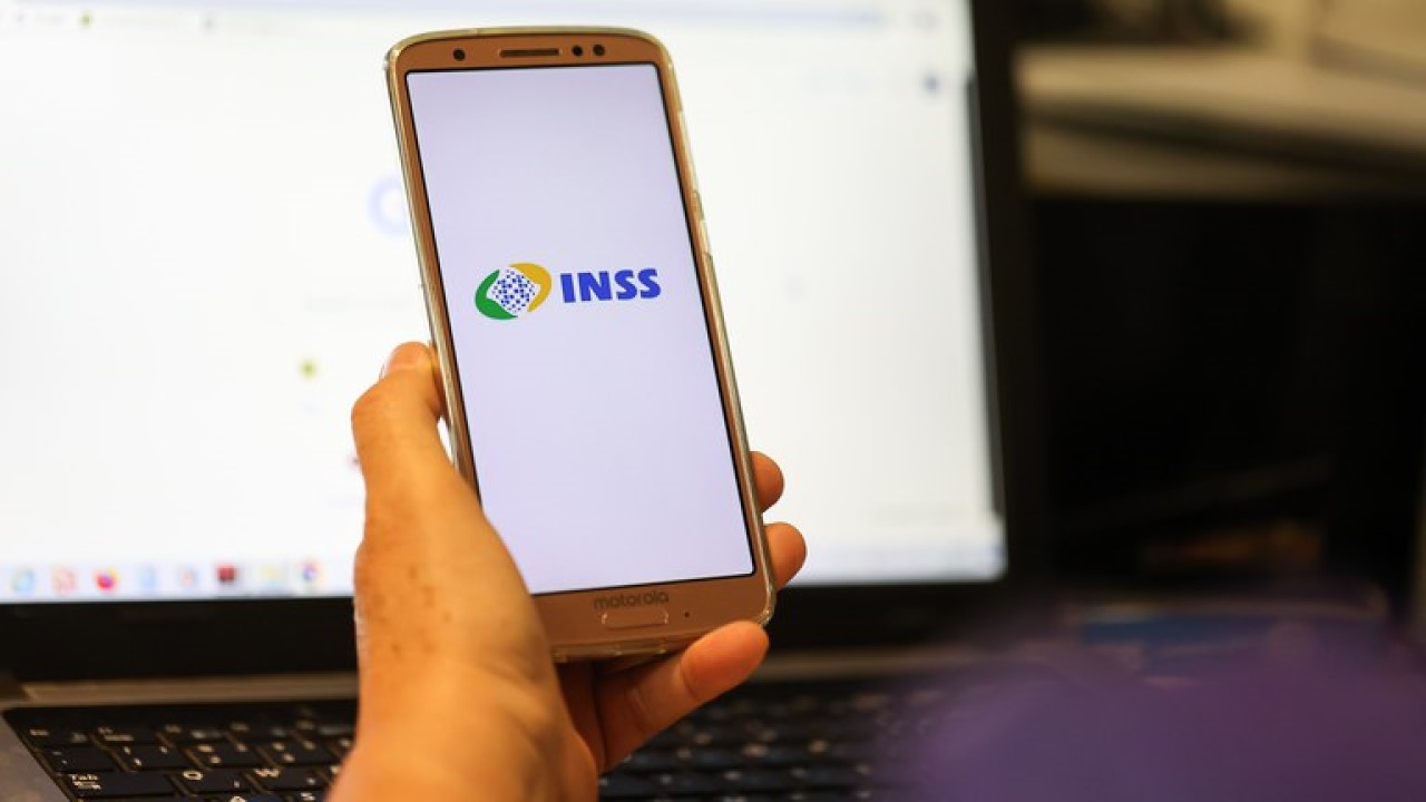 Beneficiários do INSS começarão a receber o 13º salário a partir da próxima quarta-feira (24)